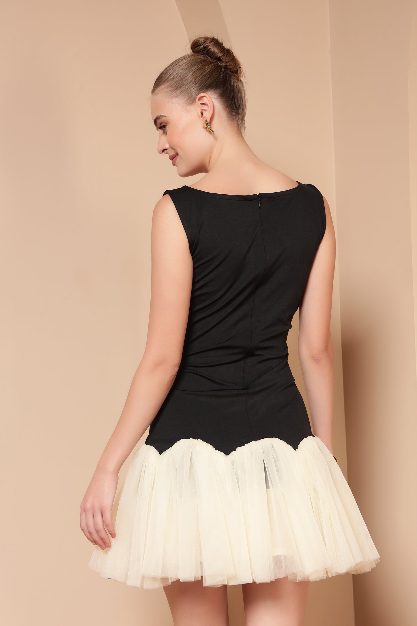 BLACK & IVORY EMBELLISHED TULLE DRESS
