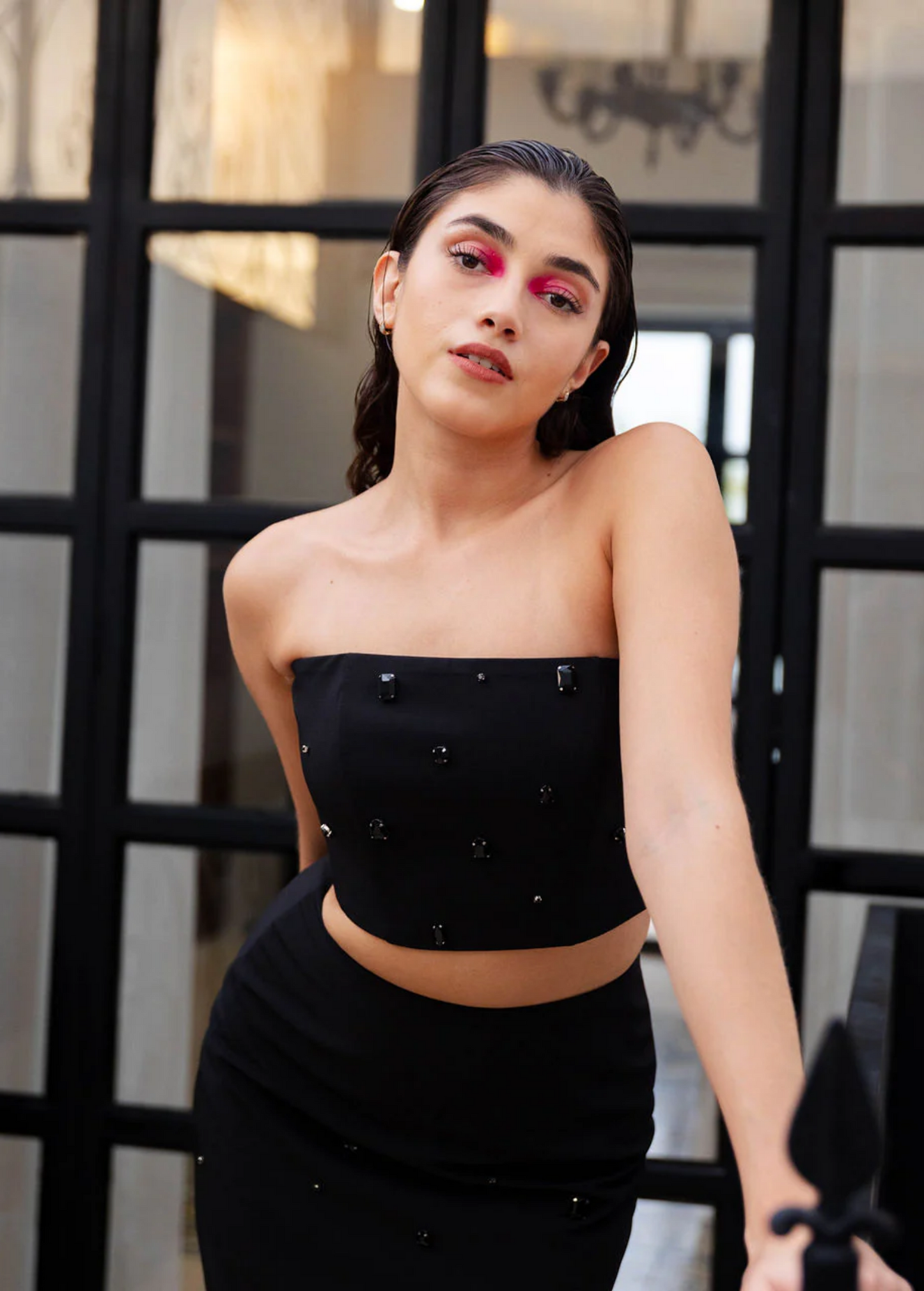 MANILA SET IN BLACK