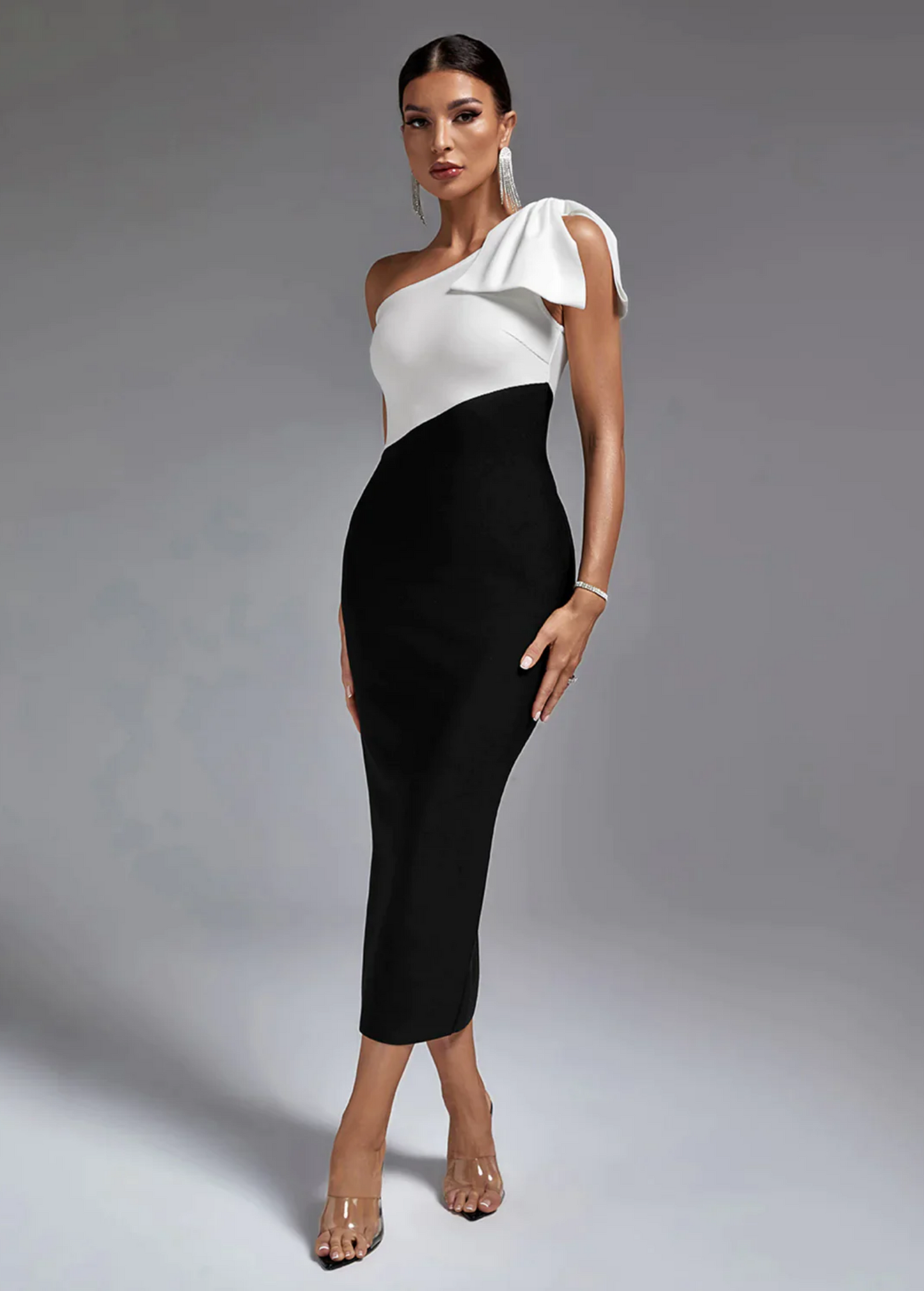 BLACK & WHITE ONE SHOULDER BANDAGE DRESS