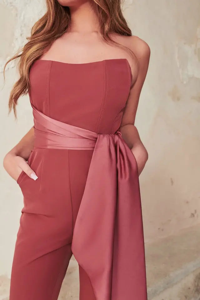 SLEEVELESS BODYCON JUMPSUIT