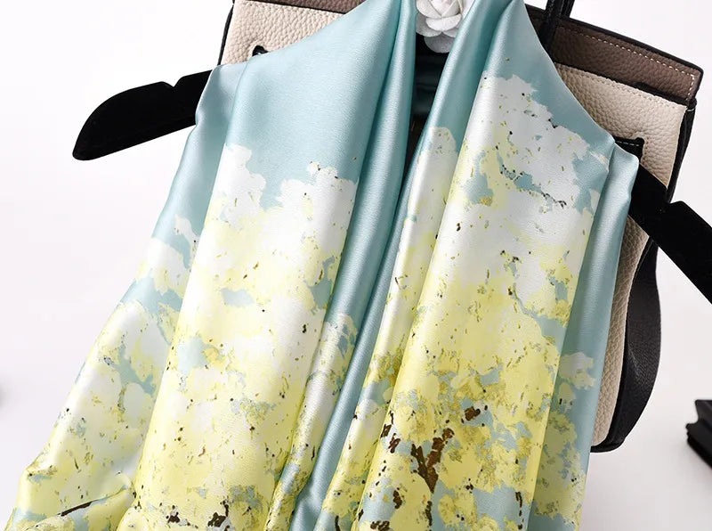 PRINTED LADY SPRING SCARF