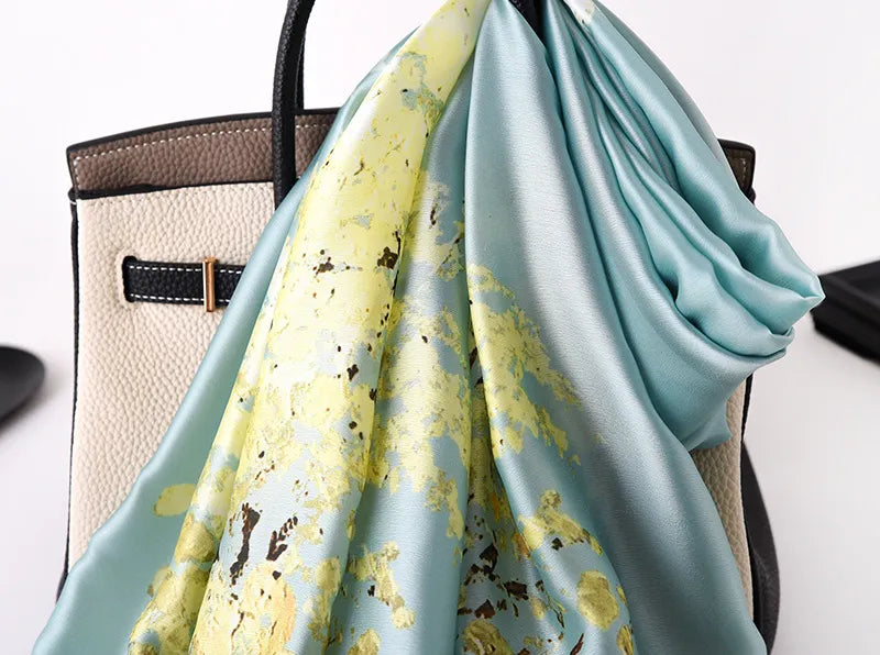 PRINTED LADY SPRING SCARF
