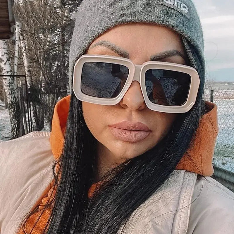 RECTANGULAR TRENDY LUXURY SUNGLASSES