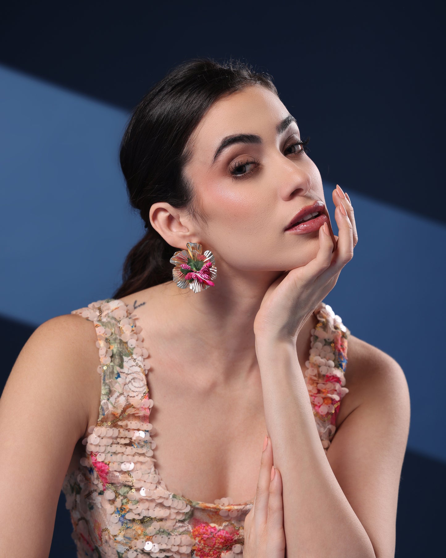 TE AMO ROSE STUDS