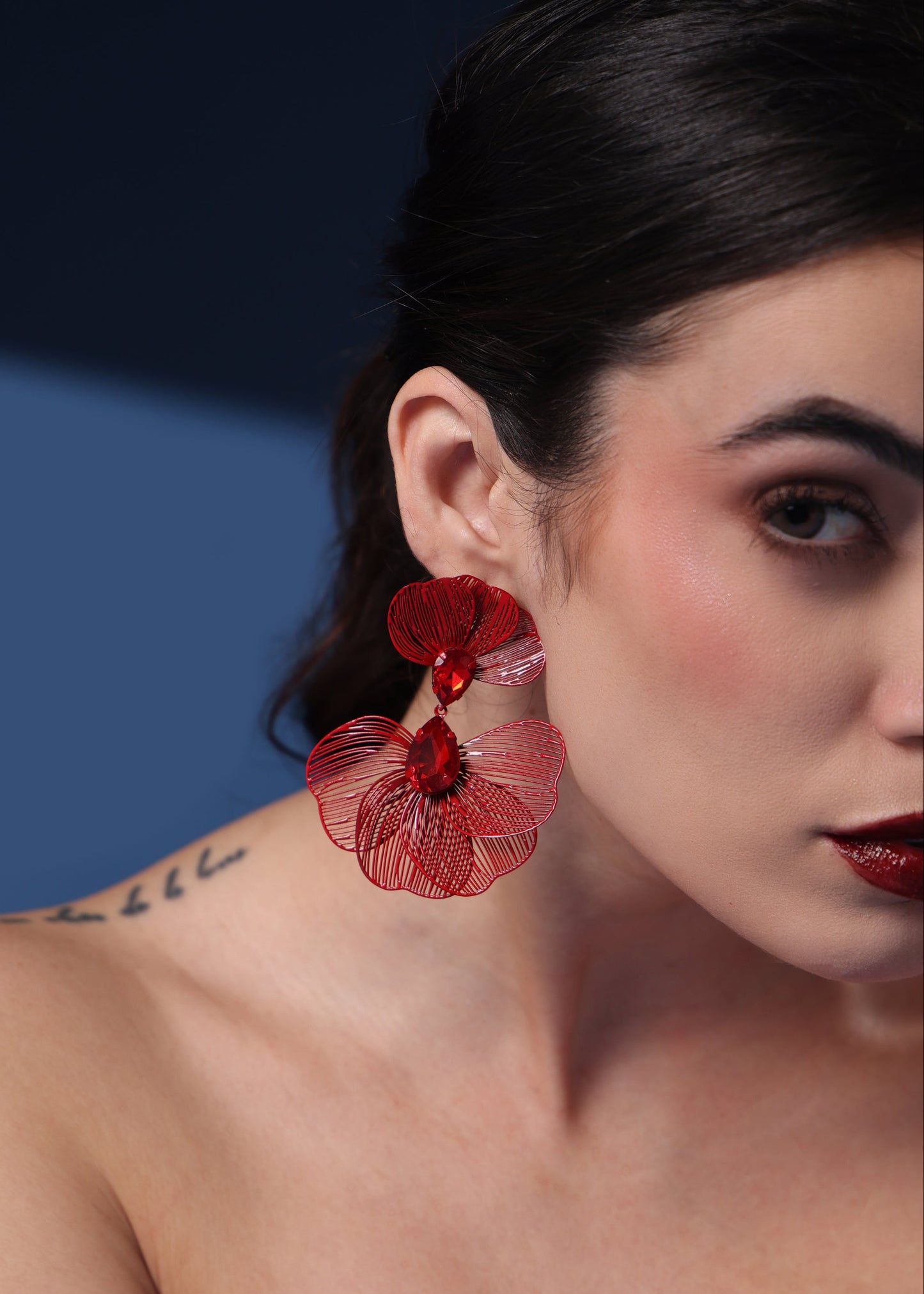 CHUNKY RED PETAL EARRINGS