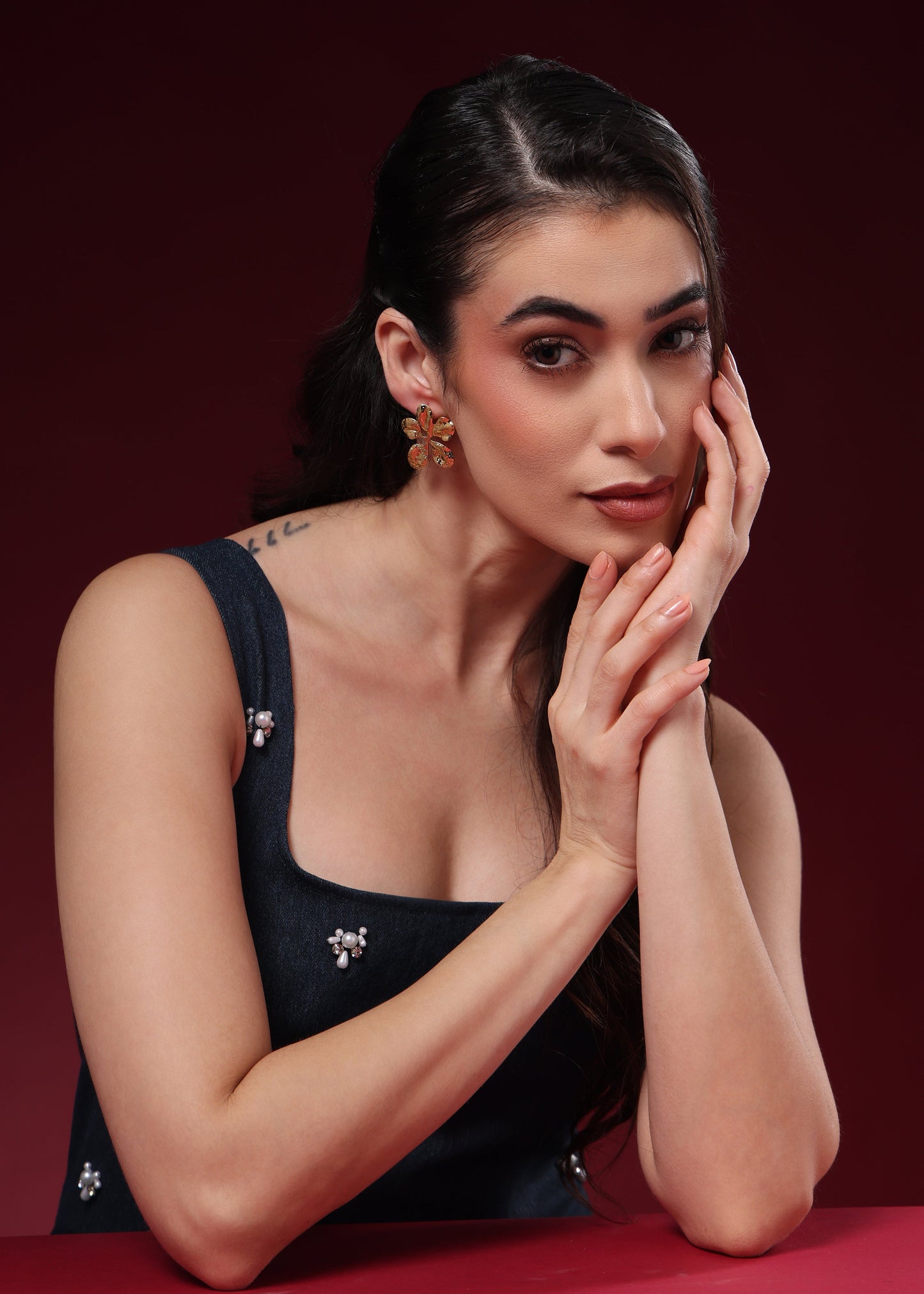 FLOWER VALORA GOLDEN STUD EARRINGS