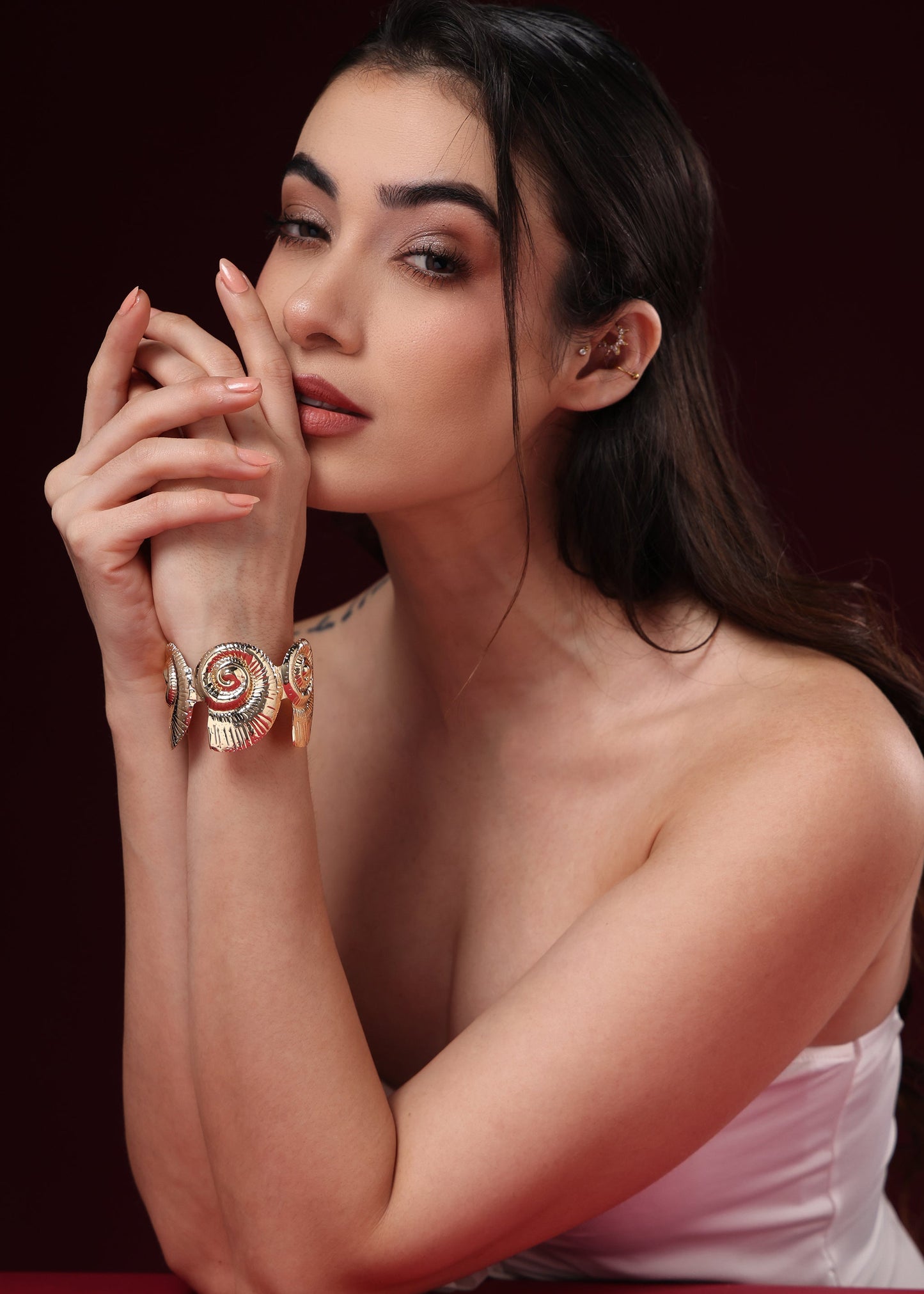 GOLDEN SHELL BRACELET