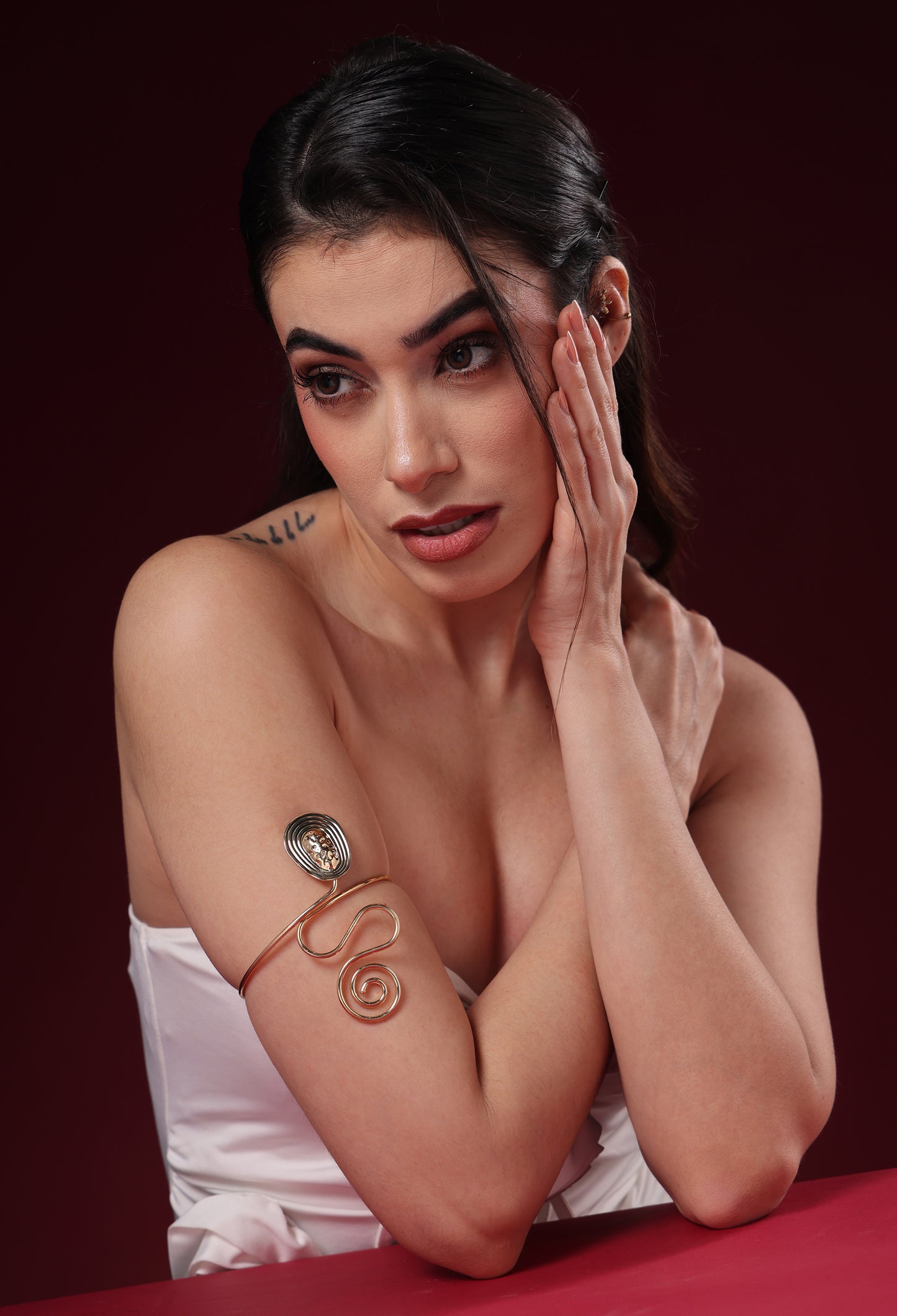 LUNA COIL ARMLET