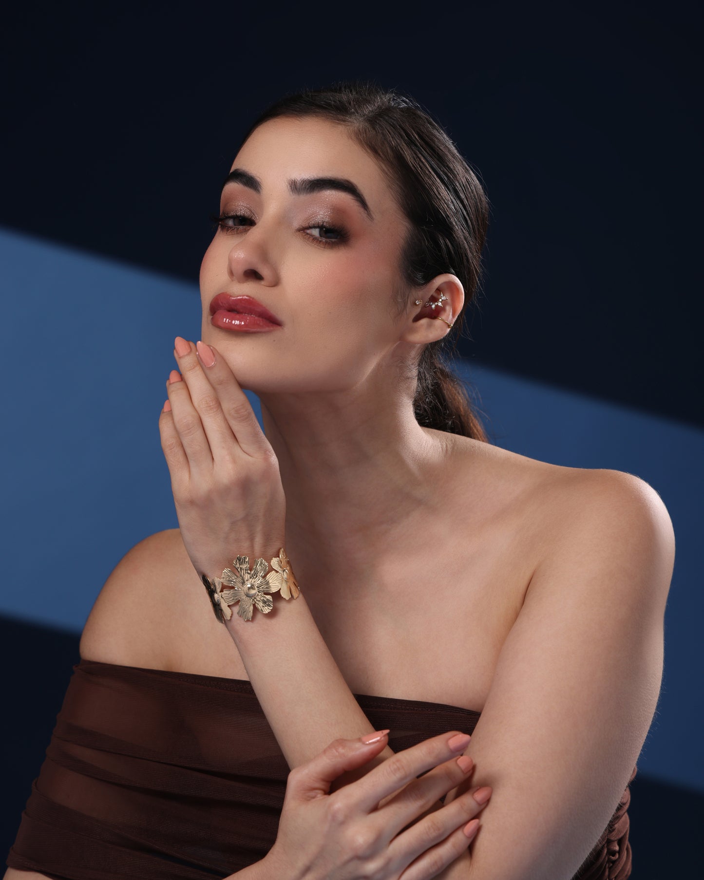 FLORAL BANGLE BRACELET