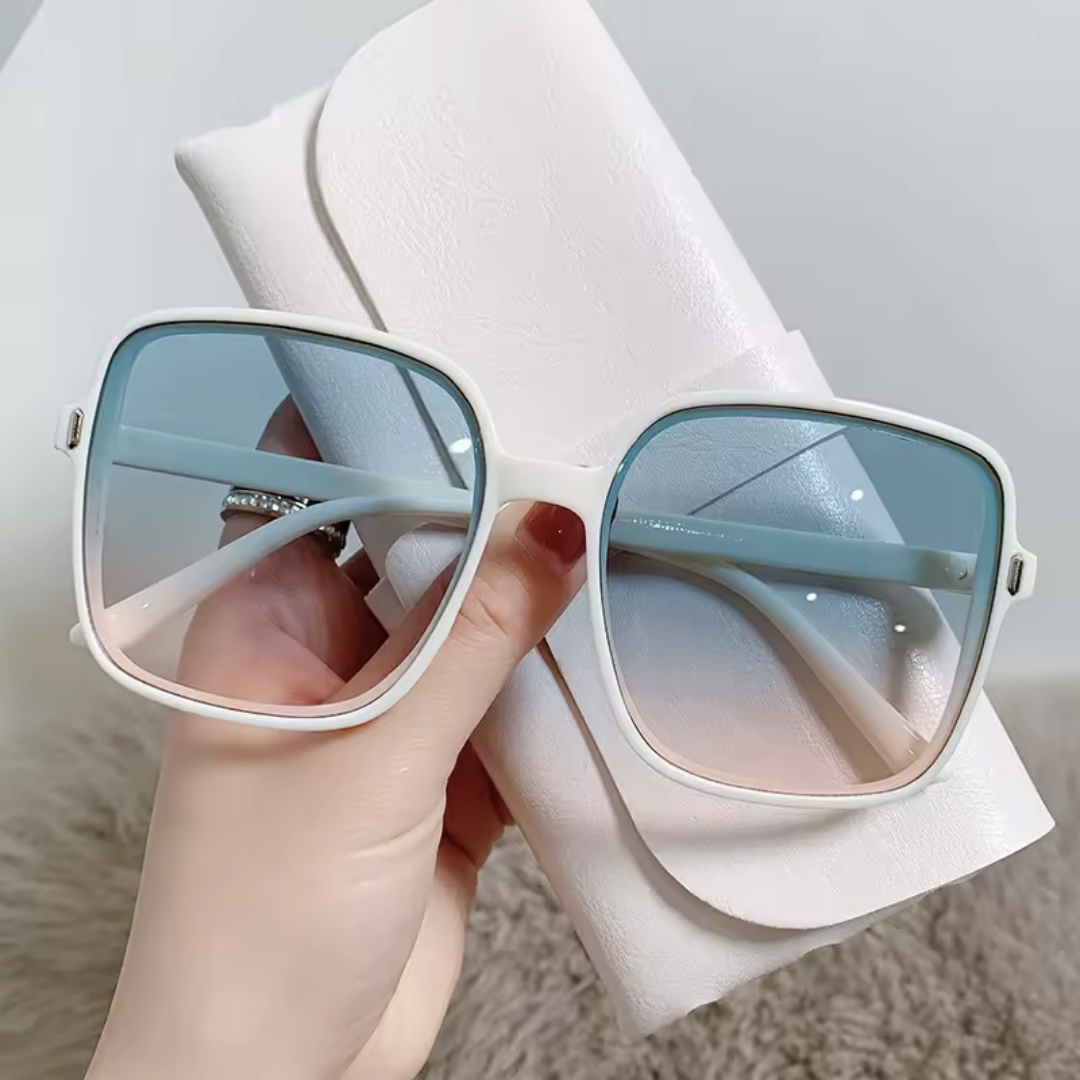 PASTEL BLUE LUXURY GLASSES