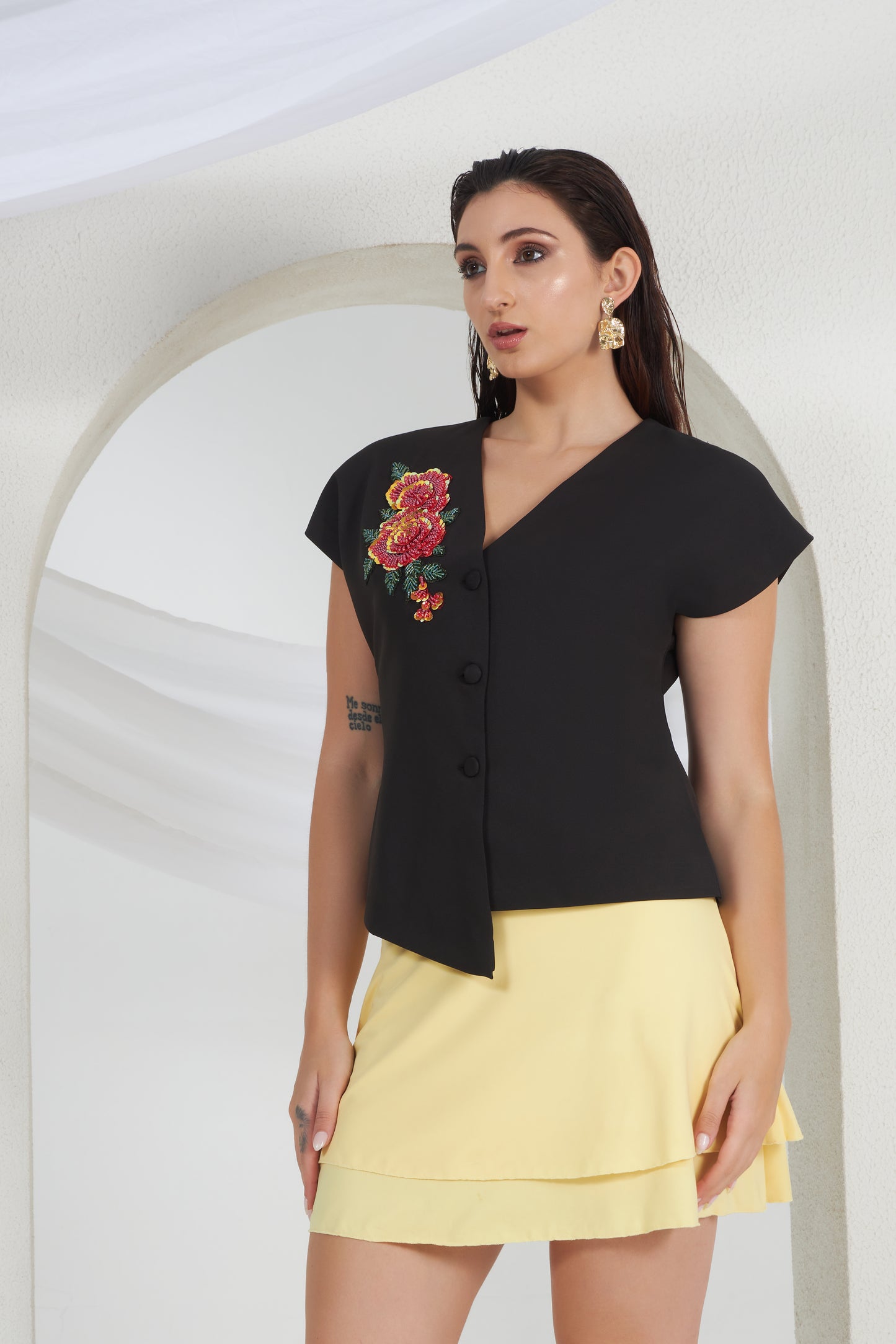 FLOWER EMBROIDERY PATCH TOP