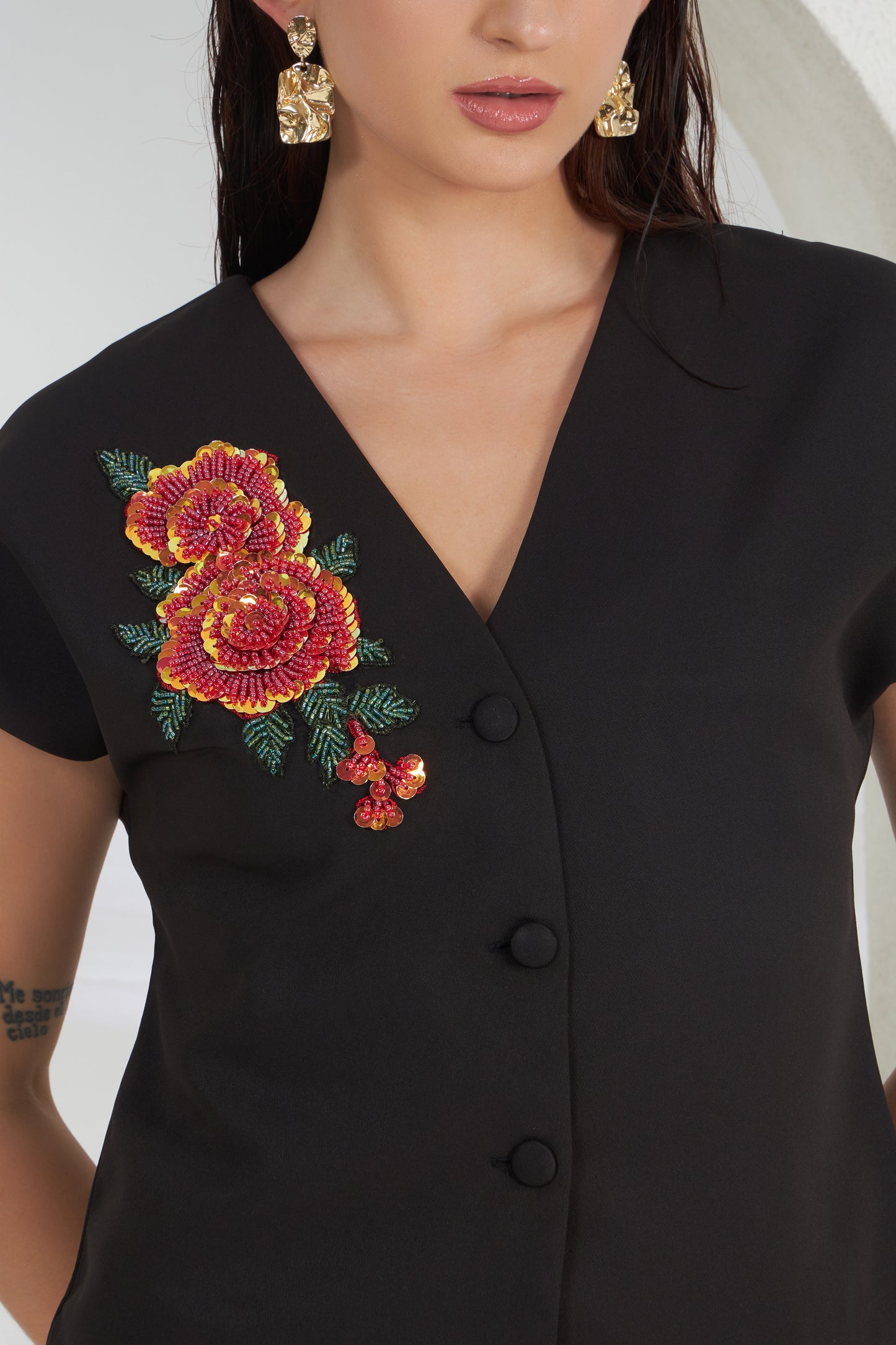 FLOWER EMBROIDERY PATCH TOP