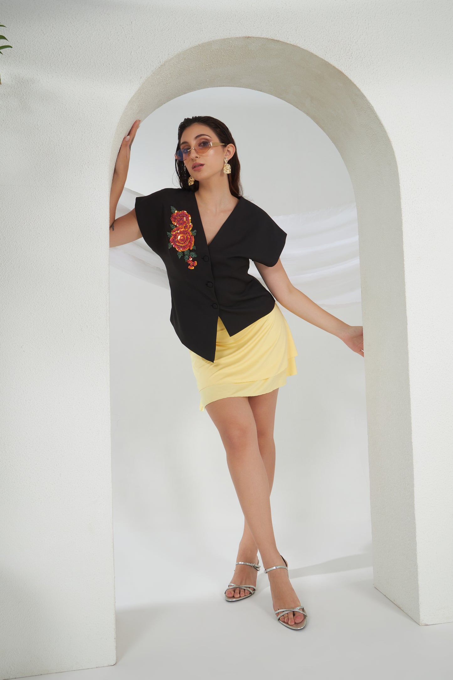 FLOWER EMBROIDERY PATCH TOP