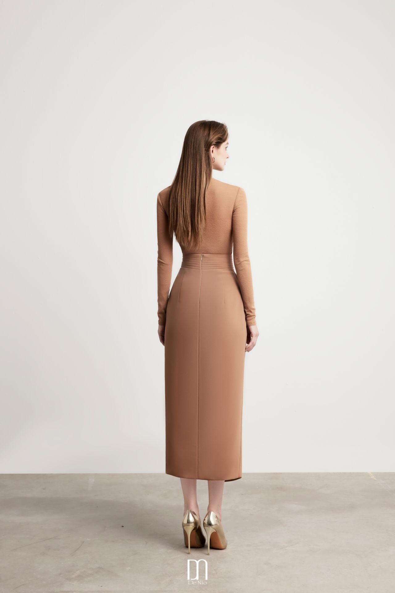 KHAKI BODYCON PLEATED SKIRT CO ORD De Novoo