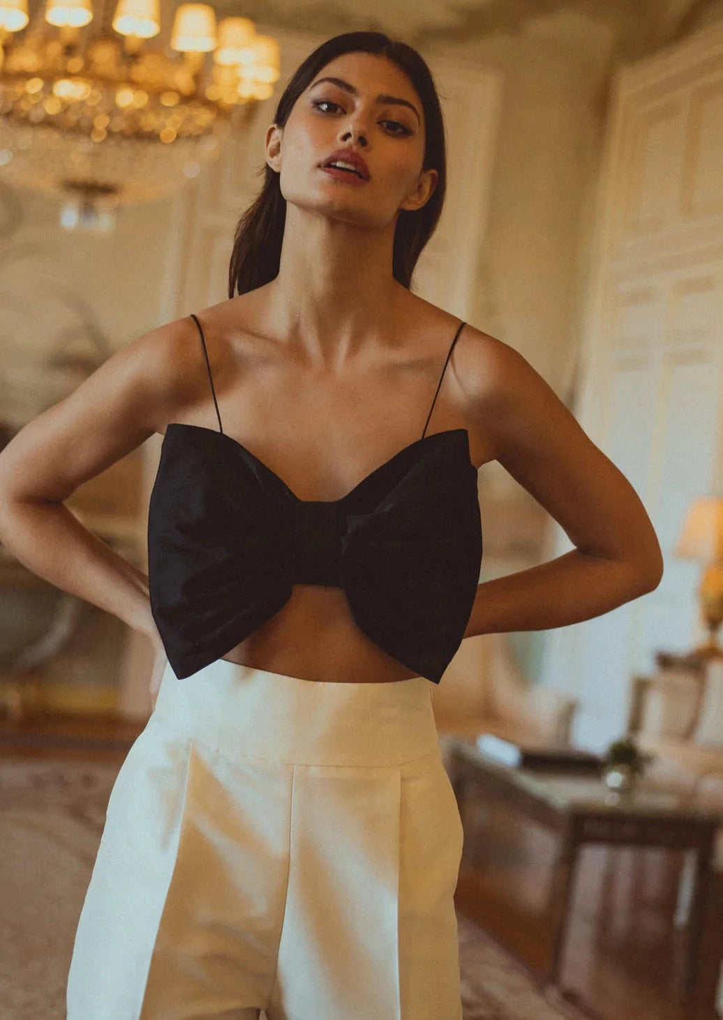 BLACK TOP WITH BOW